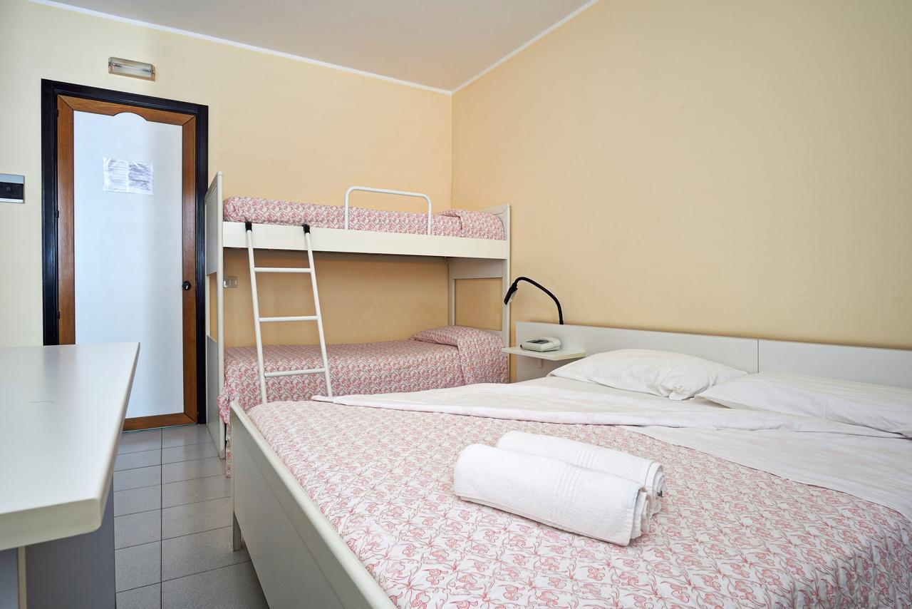 Hotel Mazzurco Cesaro Exterior photo